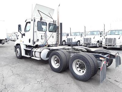 Used 2018 Freightliner Cascadia Detroit DD13 Semi Truck for sale #788907 - photo 2