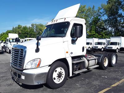 Used 2019 Freightliner Cascadia Detroit DD13 Semi Truck for sale #813378 - photo 1