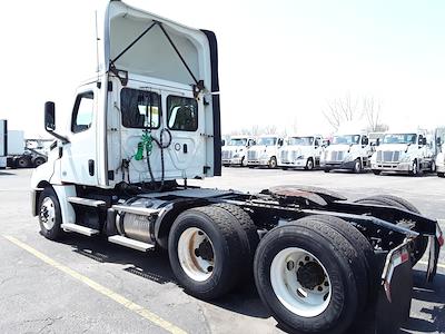 Used 2020 Freightliner Cascadia Detroit Diesel DD15 Semi Truck for sale #876257 - photo 2
