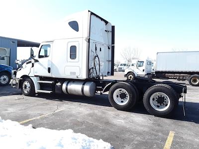 Used 2020 Freightliner Cascadia - photo 1