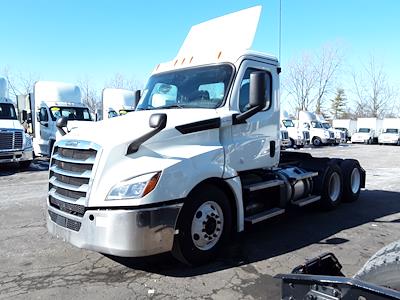 Used 2020 Freightliner Cascadia Detroit DD13 Semi Truck for sale #881295 - photo 1