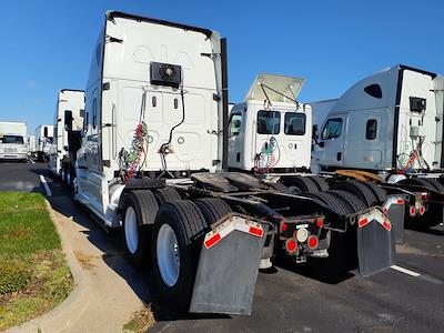 Used 2020 Freightliner Cascadia Detroit Diesel DD15 Semi Truck with Sleeper Cab for sale #242656 - photo 2