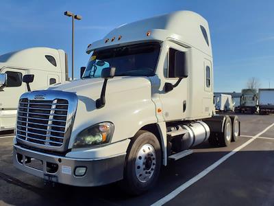 Used 2020 Freightliner Cascadia Detroit Diesel DD15 Semi Truck with Sleeper Cab for sale #246863 - photo 1