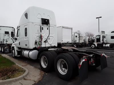 Used 2020 Freightliner Cascadia Detroit Diesel DD15 Semi Truck with Sleeper Cab for sale #246865 - photo 2