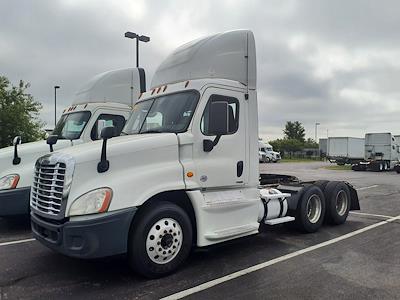 Used 2017 Freightliner Cascadia Detroit Diesel DD15 Semi Truck for sale #679115 - photo 1