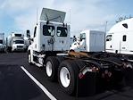 Used 2019 Freightliner Cascadia Detroit DD13 Semi Truck for sale #793627 - photo 2