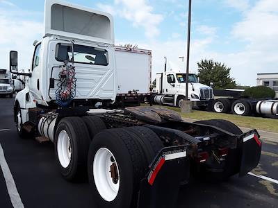 Used 2019 International LT International A26 Semi Truck for sale #825346 - photo 2