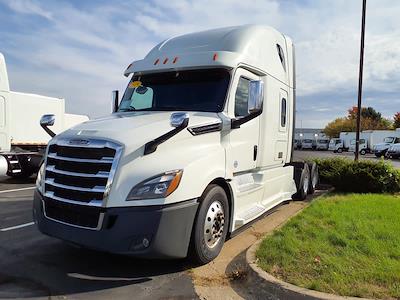 Used 2019 Freightliner Cascadia Detroit Diesel DD15 Semi Truck with Sleeper Cab for sale #864447 - photo 1