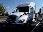 Used 2019 Freightliner Cascadia Detroit Diesel DD15 Semi Truck with Sleeper Cab for sale #864451 - photo 1