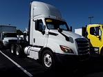 Used 2019 Freightliner Cascadia Detroit DD13 Semi Truck for sale #877695 - photo 4