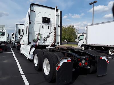 Used 2020 Freightliner Cascadia Detroit Diesel DD15 Semi Truck with Sleeper Cab for sale #879299 - photo 2