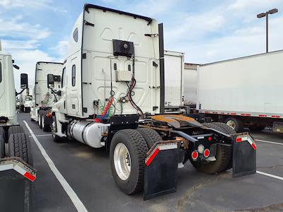 Used 2020 Freightliner Cascadia Detroit Diesel DD15 Semi Truck with Sleeper Cab for sale #881184 - photo 2