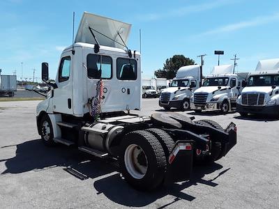 Used 2020 Freightliner Cascadia Detroit DD13 Semi Truck for sale #246758 - photo 2