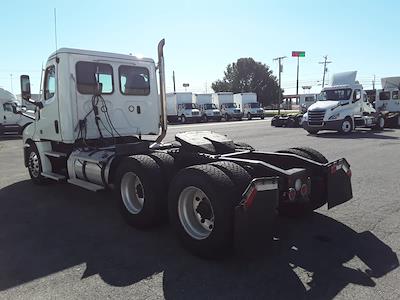 Used 2021 Freightliner Cascadia Detroit DD13 Semi Truck for sale #298342 - photo 2