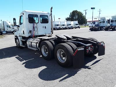 Used 2021 Freightliner Cascadia Detroit DD13 Semi Truck for sale #298343 - photo 2