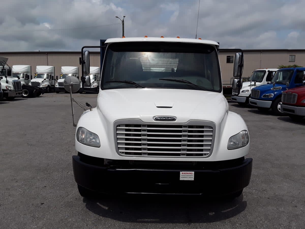 Used 2016 Freightliner M2 106 - photo 5