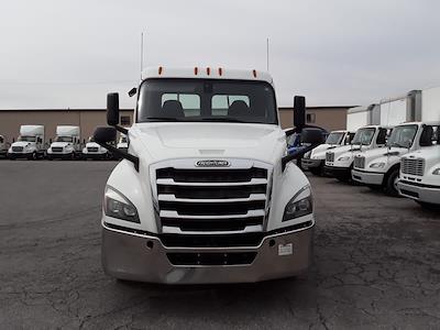 Used 2020 Freightliner Cascadia Detroit DD13 Semi Truck for sale #878826 - photo 2