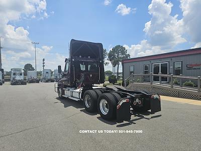 Used 2020 Freightliner Cascadia Detroit DD13 Semi Truck for sale #250809 - photo 2