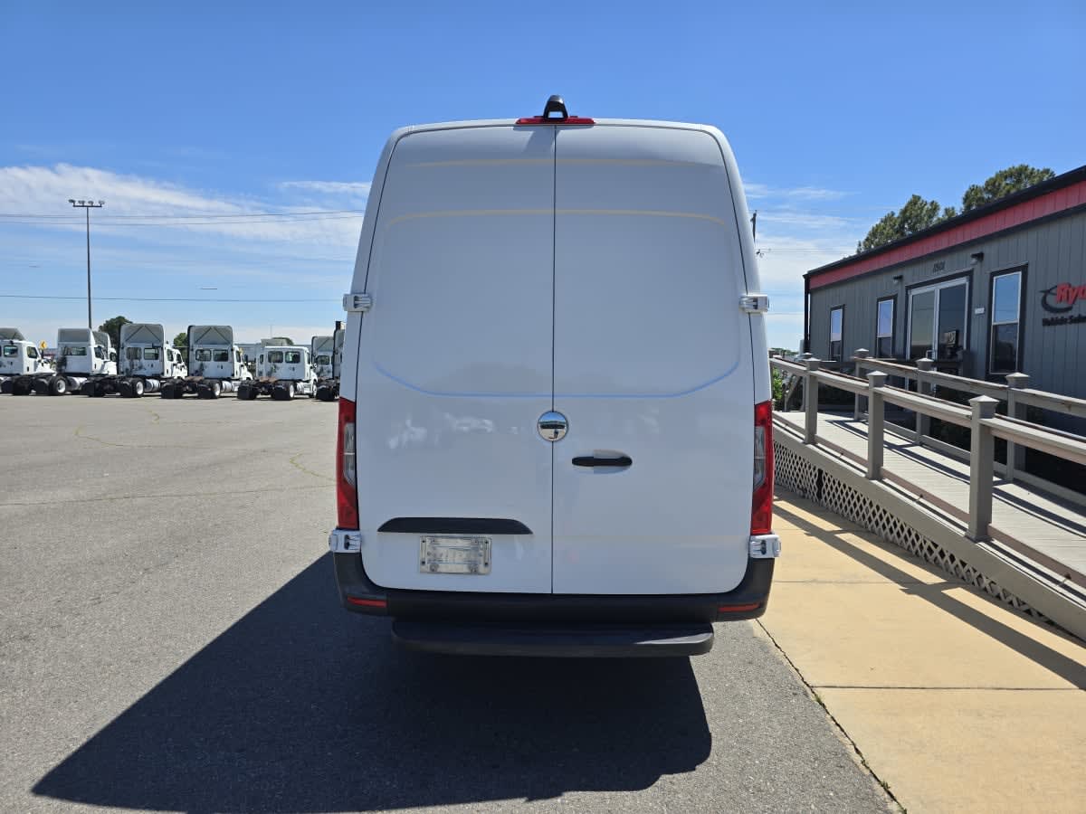Used 2020 Freightliner Sprinter 2500 - photo 7
