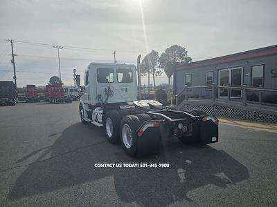 Used 2021 Freightliner Cascadia Detroit DD13 Semi Truck for sale #298332 - photo 2