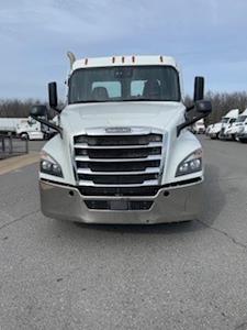 Used 2021 Freightliner Cascadia Detroit DD13 Semi Truck for sale #298355 - photo 2