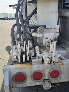 Used 2016 Ledwell Tank Trailer 670947 for sale #670947 - photo 11