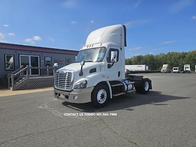Used 2018 Freightliner Cascadia Detroit DD13 Semi Truck for sale #752180 - photo 1