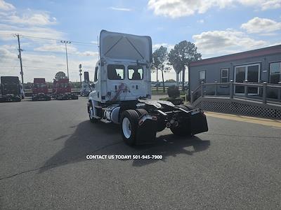 Used 2018 Freightliner Cascadia Detroit DD13 Semi Truck for sale #752180 - photo 2