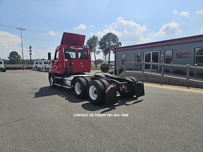 Used 2019 Freightliner Cascadia Detroit DD13 Semi Truck for sale #807471 - photo 2