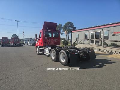 Used 2019 Freightliner Cascadia Detroit DD13 Semi Truck for sale #807472 - photo 2