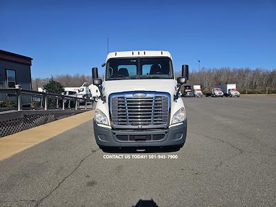 Used 2019 Freightliner Cascadia Detroit DD13 Semi Truck for sale #809308 - photo 2