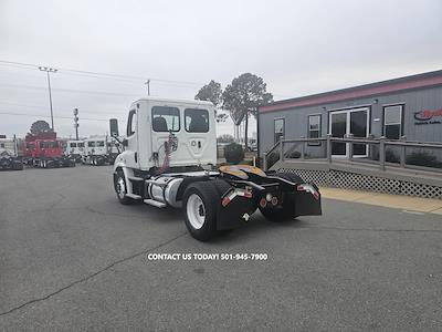 Used 2019 Freightliner Cascadia Detroit DD13 Semi Truck for sale #809309 - photo 2