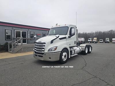 Used 2019 Freightliner Cascadia Cummins X15 Semi Truck for sale #825782 - photo 1