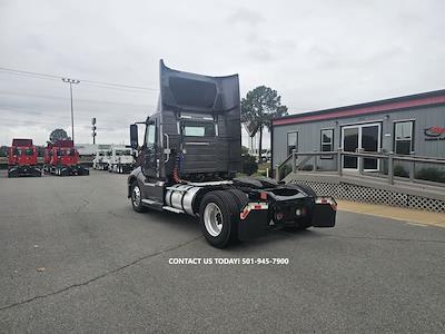 Used 2019 Volvo VNL Volvo D13 Semi Truck for sale #863058 - photo 2