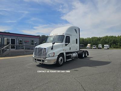 Used 2020 Freightliner Cascadia Detroit Diesel DD15 Semi Truck with Sleeper Cab for sale #879181 - photo 1