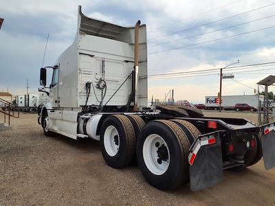 Used 2020 Volvo VNR Volvo D13 Semi Truck for sale #243434 - photo 2