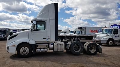 Used 2020 Volvo VNL Volvo D13 Semi Truck for sale #243762 - photo 2