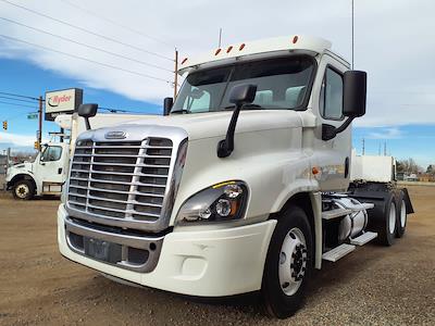 Used 2017 Freightliner Cascadia Detroit Diesel DD15 Semi Truck for sale #671793 - photo 1