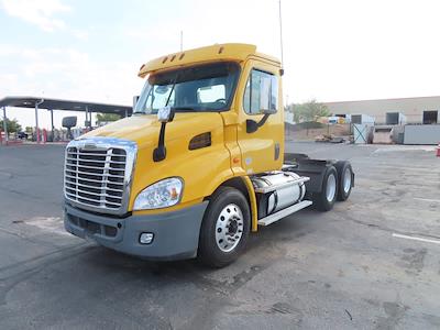 Used 2018 Freightliner Cascadia Detroit DD13 Semi Truck for sale #785950 - photo 1