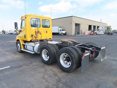 Used 2018 Freightliner Cascadia Detroit DD13 Semi Truck for sale #785950 - photo 2