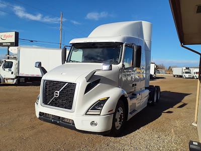 Used 2019 Volvo VNR Volvo D13 Semi Truck for sale #792121 - photo 1