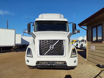Used 2019 Volvo VNR Volvo D13 Semi Truck for sale #792121 - photo 2
