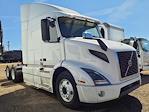 Used 2019 Volvo VNR Volvo D13 Semi Truck for sale #792130 - photo 4