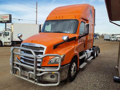 Used 2019 Freightliner Cascadia Detroit Diesel DD15 Semi Truck with Sleeper Cab for sale #806053 - photo 1
