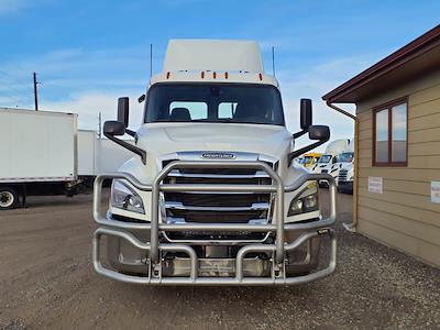 Used 2019 Freightliner Cascadia Detroit Diesel DD15 Semi Truck for sale #813058 - photo 2