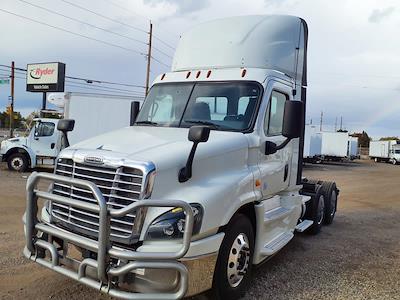 Used 2019 Freightliner Cascadia Detroit Diesel DD15 Semi Truck for sale #823883 - photo 1