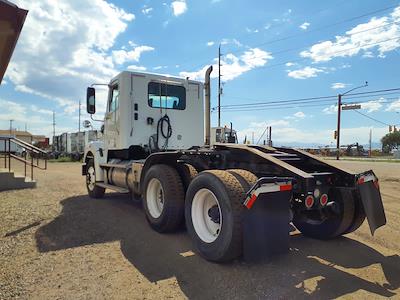 Used 2019 Freightliner Coronado Detroit Diesel DD15 Semi Truck for sale #867929 - photo 2