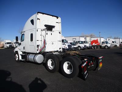 Used 2020 Freightliner Cascadia - photo 1