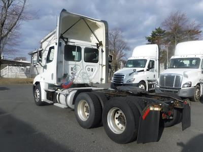 Used 2018 Freightliner Cascadia Detroit DD13 Semi Truck for sale #221521 - photo 2