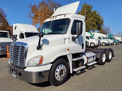 Used 2018 Freightliner Cascadia - photo 1
